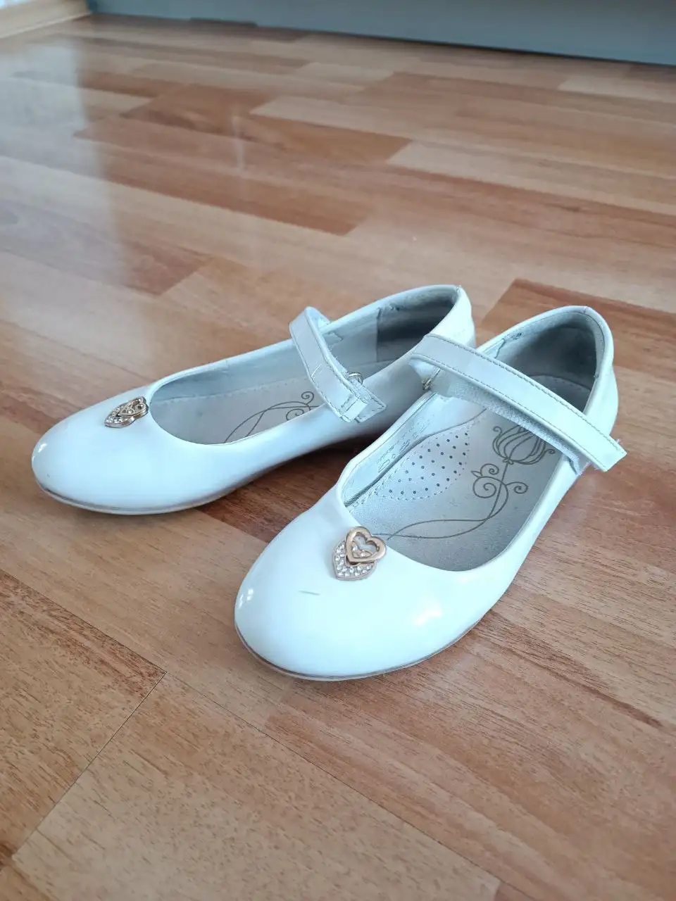 Туфли лакированные для девочки размер 30 - Детская обувь (Одежда) в Белый Яр