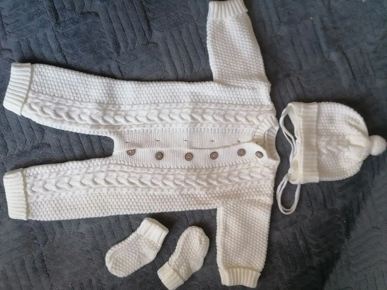 Продажа детских вещей в отличном состоянии - Товары для детей в Сургут