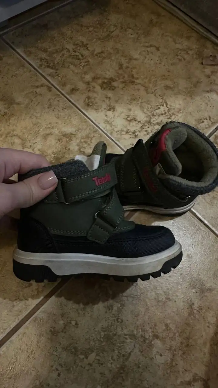 Резиновые сапоги утепленные и ботинки 22 размера - Обувь (Одежда) в Сургут