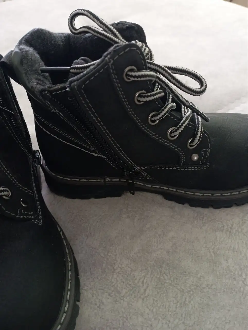 Ботинки демосезонные 28 и 29 размер - Обувь (Товары для детей) в Сургут