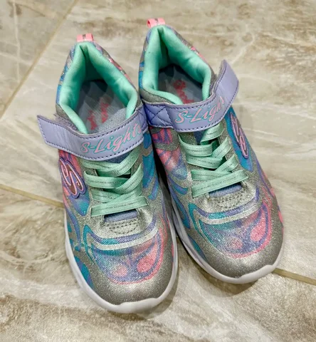 Детские кроссовки Scetchers 19см - Одежда в Сургут