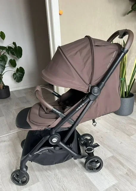 Продам коляску Happy Baby Neez - Детская мебель и аксессуары в Сургут