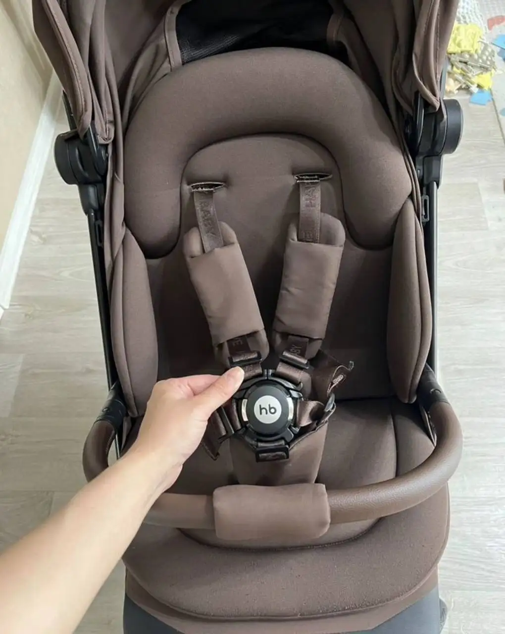 Продам коляску Happy Baby Neez - Коляски (Товары для детей) в Сургут