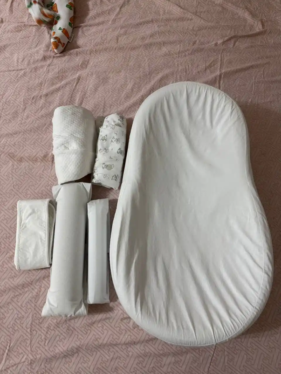 Продам кокон для новорожденных Зевушка