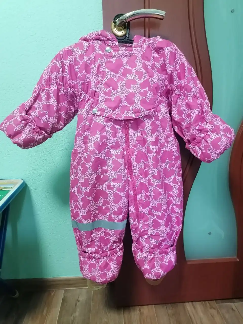 Продам комбинезон трансформер на девочку