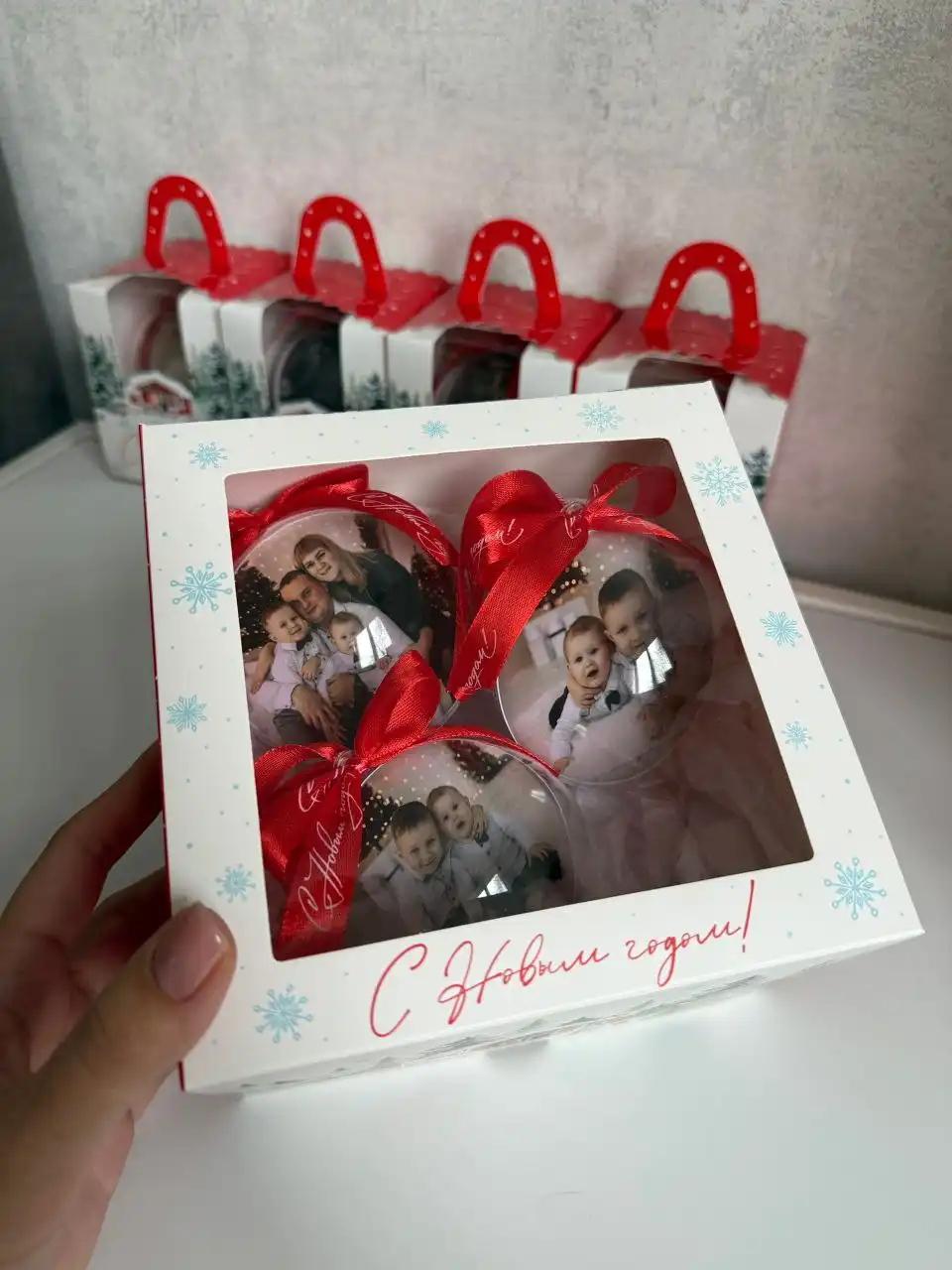 Ёлочные шары с фото на заказ - уникальный новогодний подарок