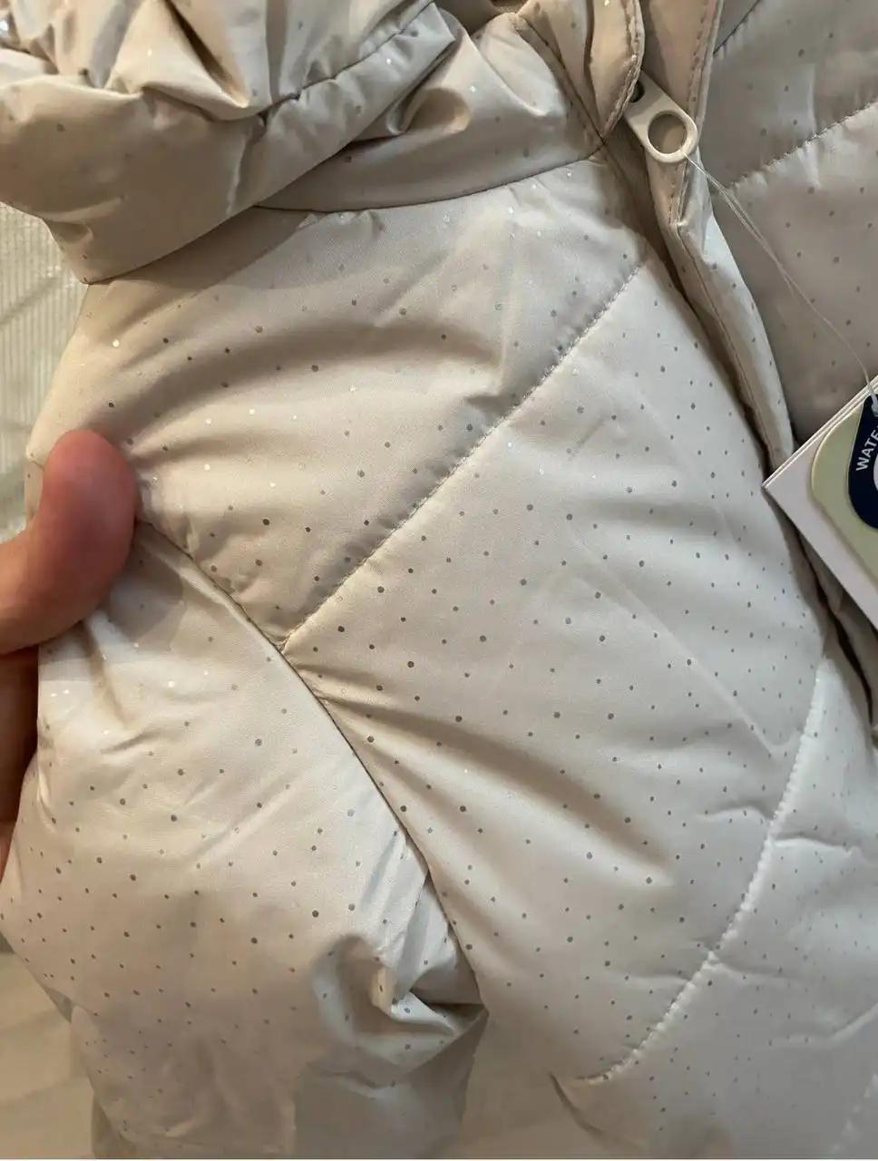 Продам новый зимний комбинезон для девочек размер 80