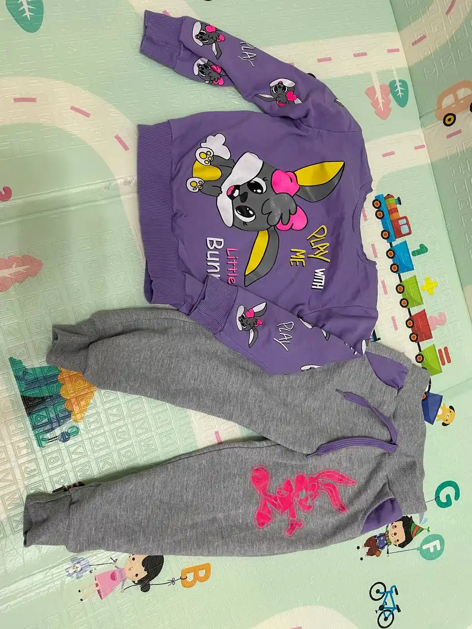 Спортивный костюм Little Bunny для детей 3 лет