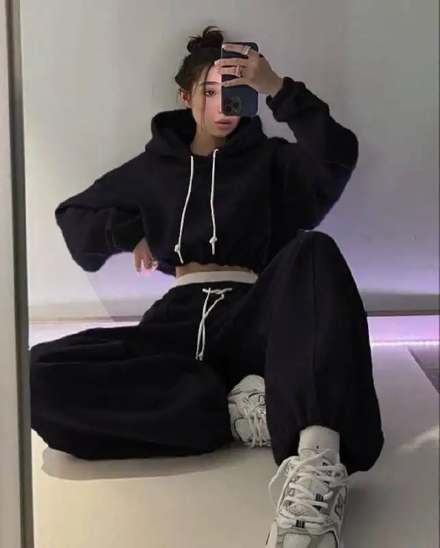 Спортивная двойка из худи и джоггеров из флиса - Спортивная одежда (Одежда) в Энгельс