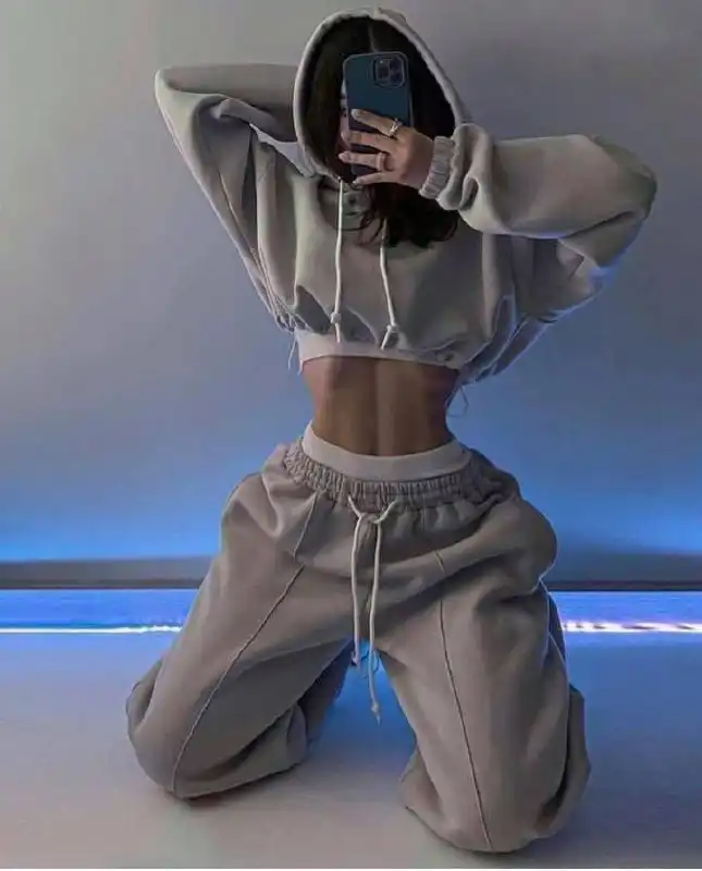 Спортивная двойка из худи и джоггеров из флиса - Спортивная одежда (Одежда) в Энгельс