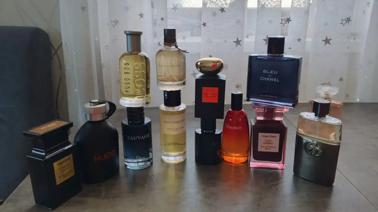 Продам парфюмерию - Парфюмерия (Красота и здоровье) в Энгельс