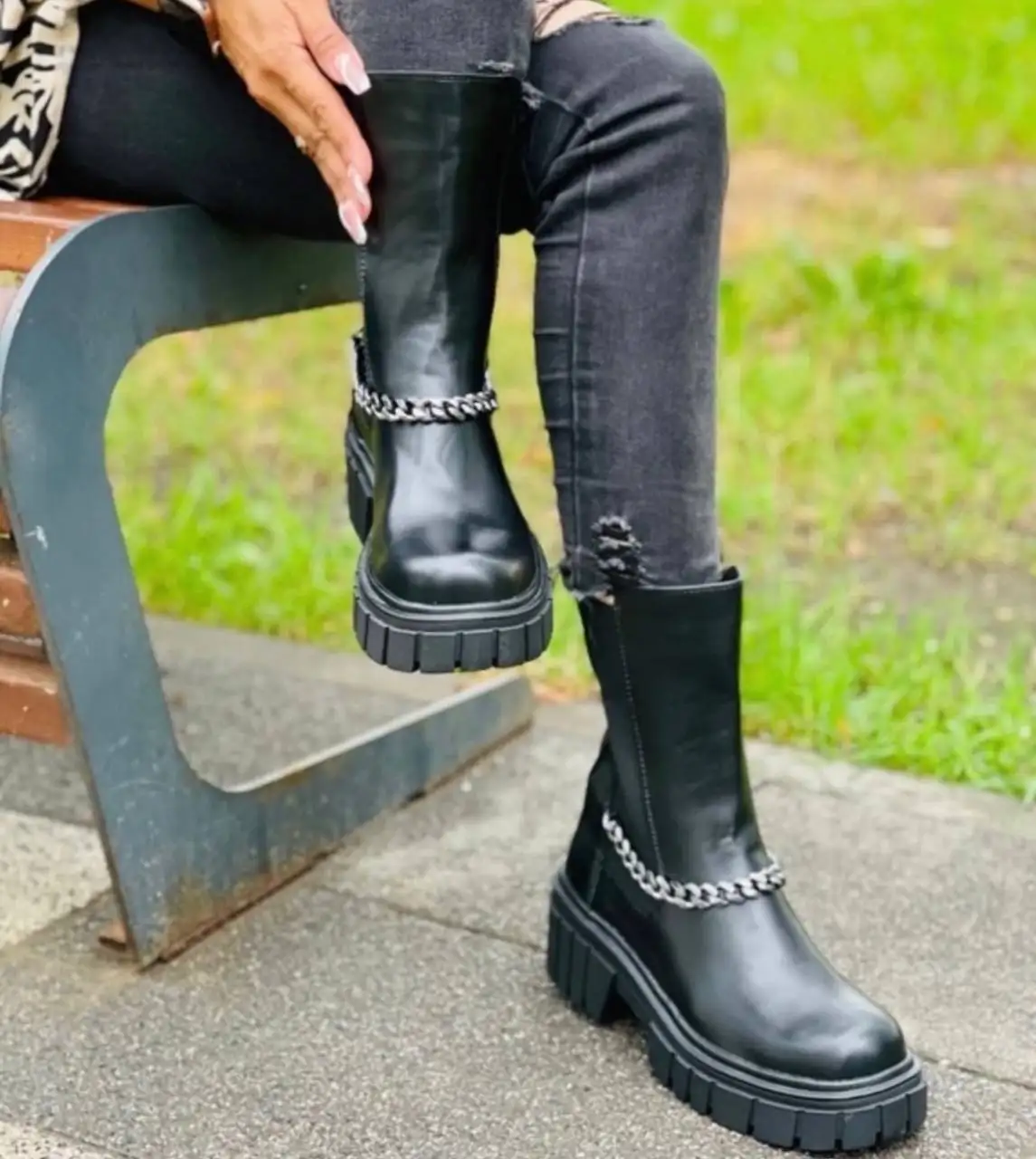 Демисезонные ботинки со снимающимися цепочками - Обувь (Одежда) в Иркутск