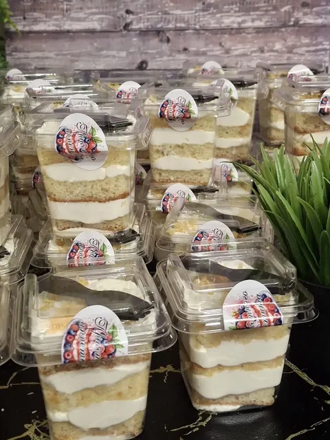 Заказ тортов и пирожных на выпускные - Груминг в Иркутск