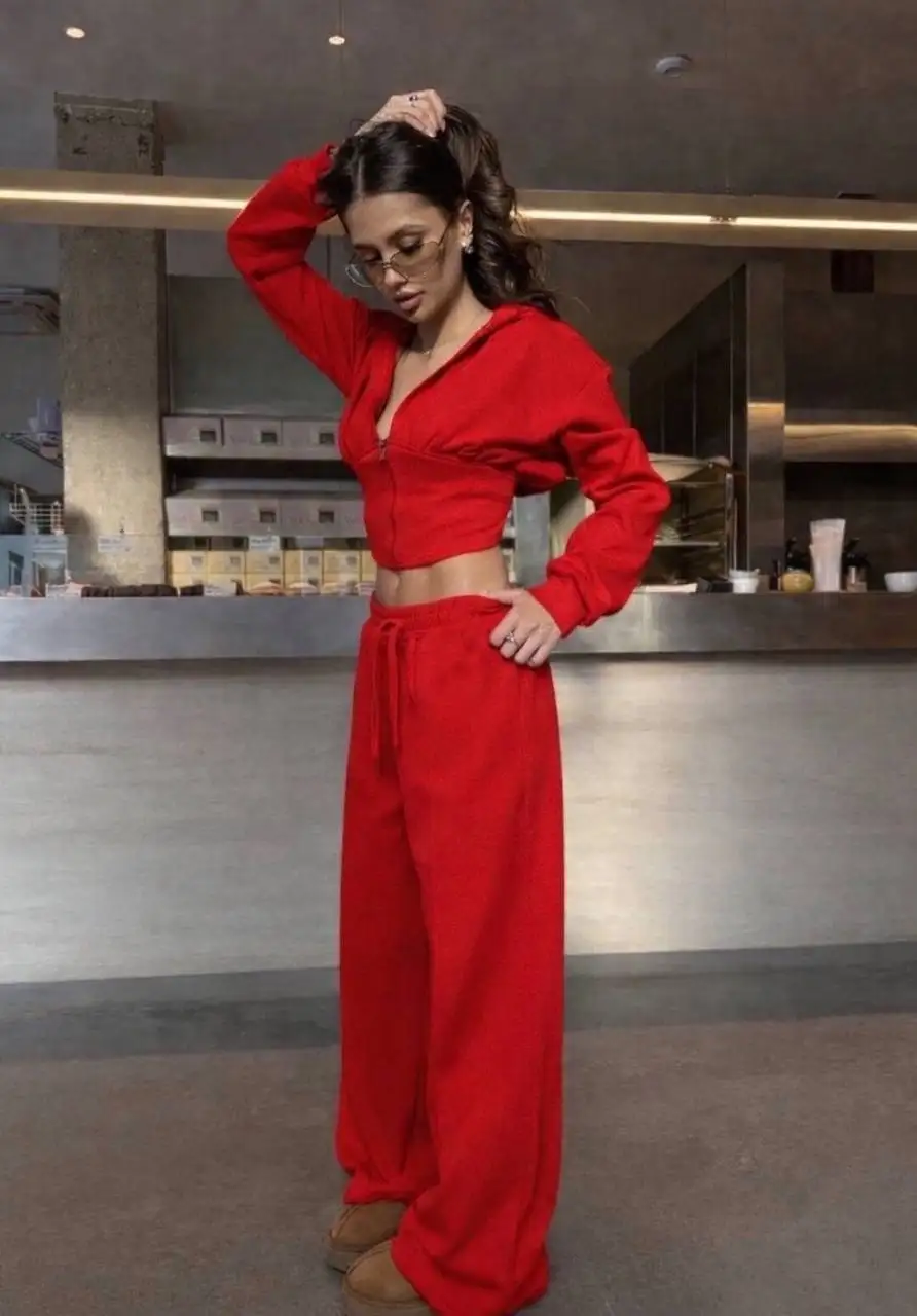 Стильный трикотажный костюм - Костюмы (Одежда) в Иркутск