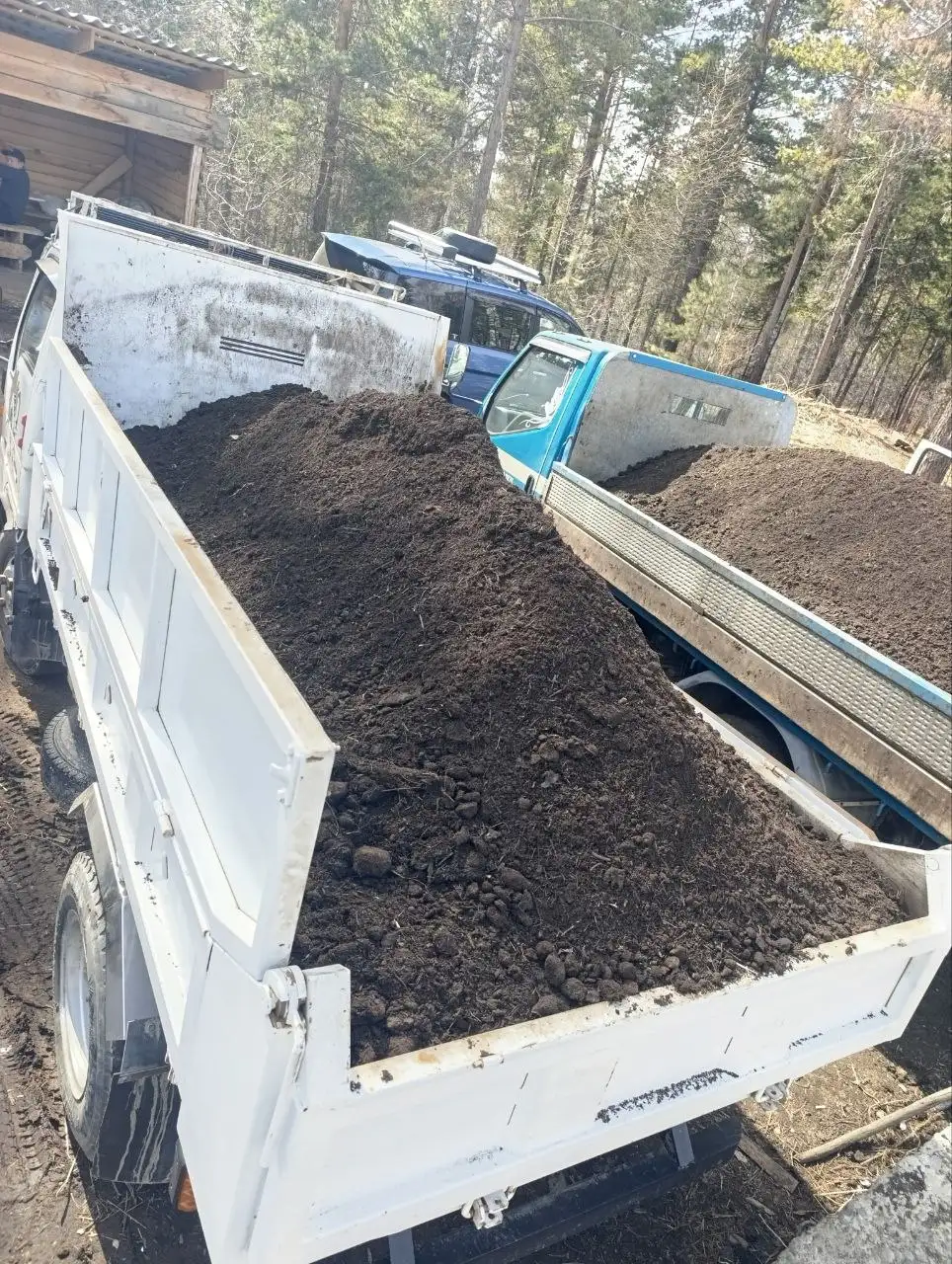 Продам перегной навоз 3 тонны - Удобрения (Для дома и дачи) в Иркутск