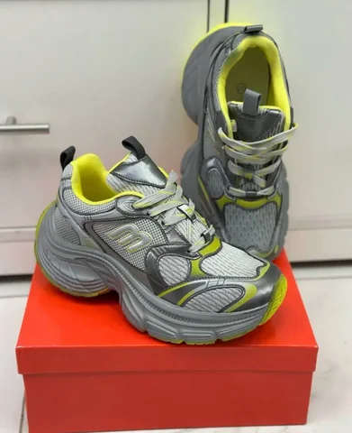 Модные кроссвки 37-40 размера - Одежда в Иркутск