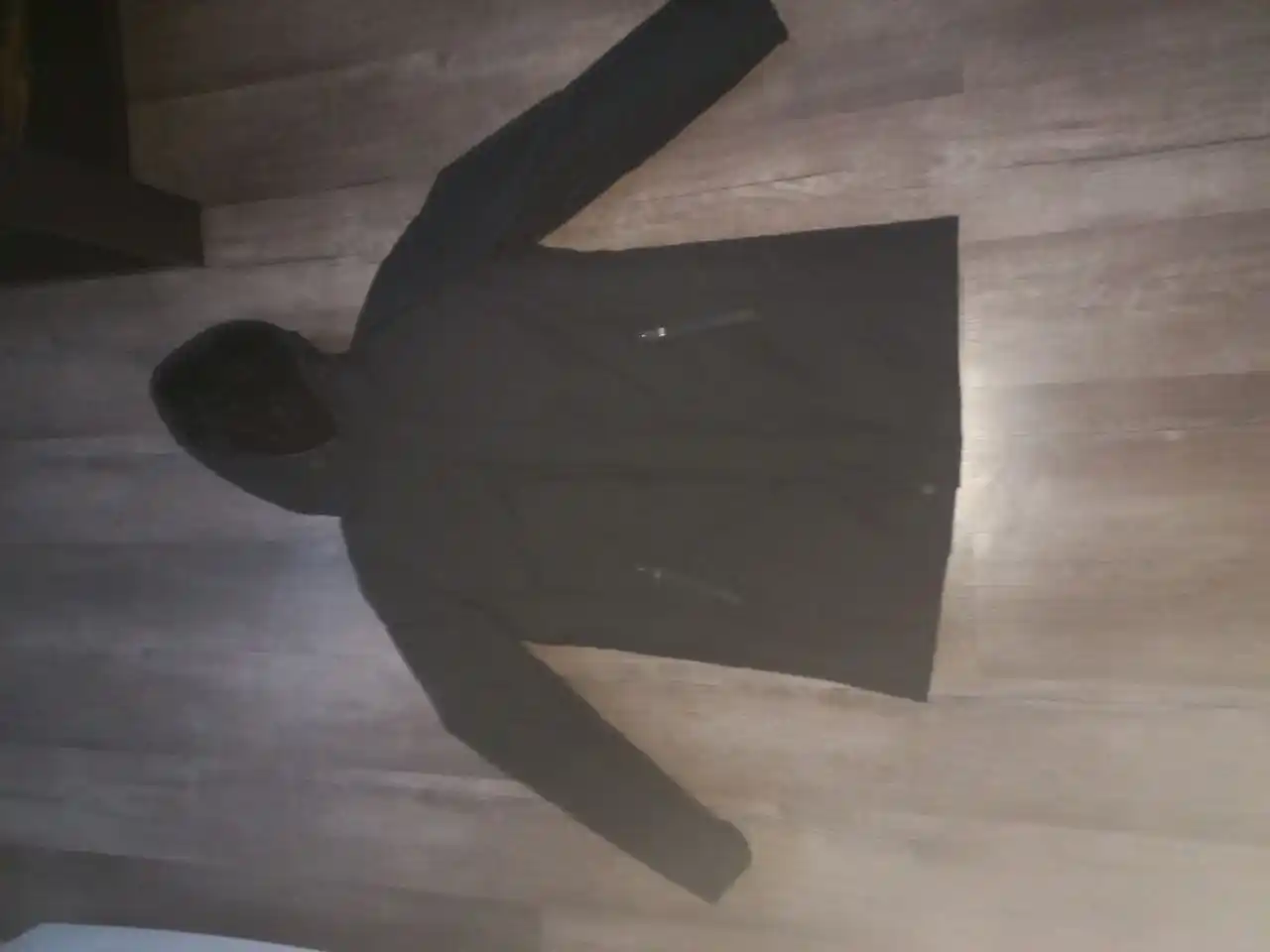 Продам пуховики р 48-50