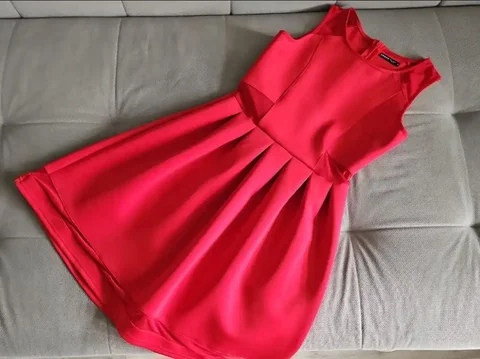 Платье размер S - частное объявление в Тюмень