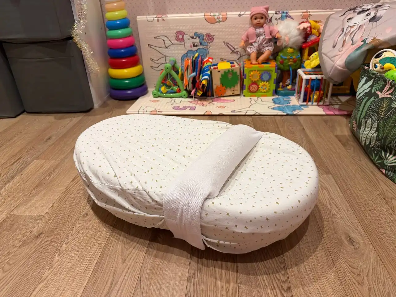 Продам кокон в хорошем состоянии