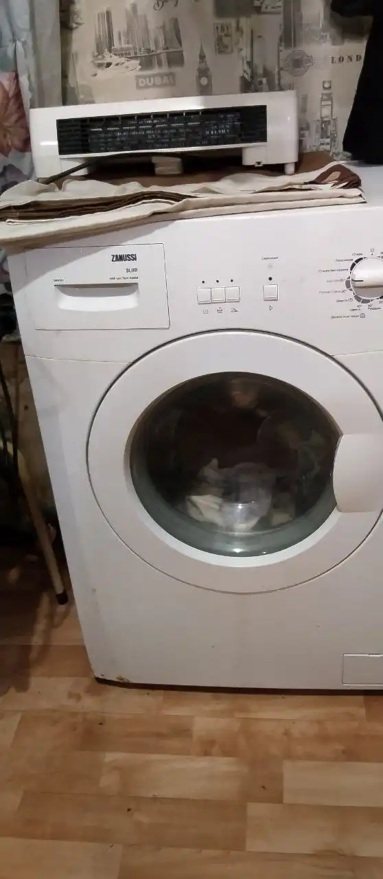 Стиральная машина с неисправным отжимом на запчасти