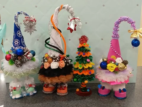 Новогодние сувенирные ёлки в башмачках ручной работы - частное объявление в Тюмень