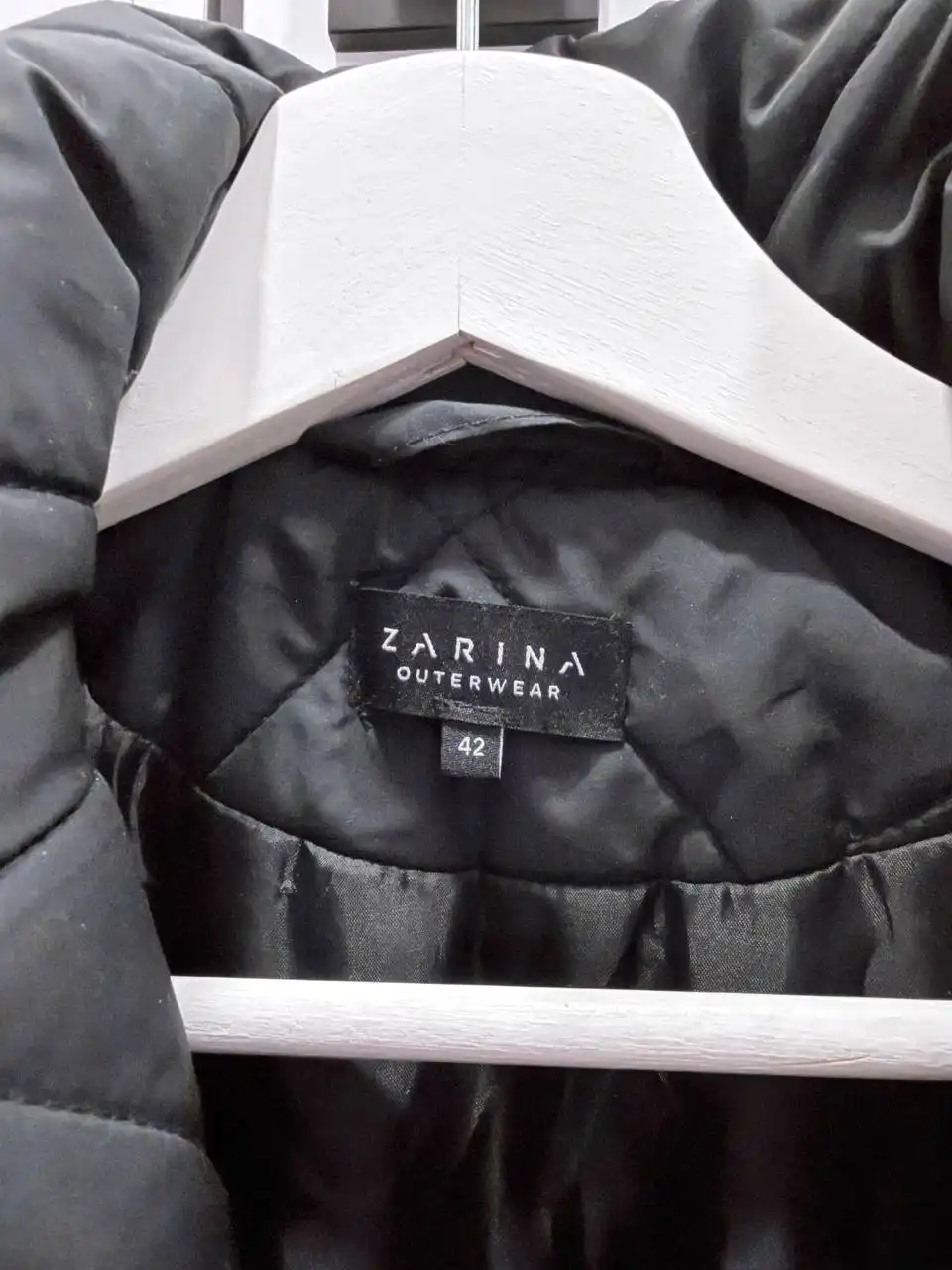 Женская куртка Zarina осень-весна черная 42 размер - Верхняя одежда (Одежда) в Тюмень