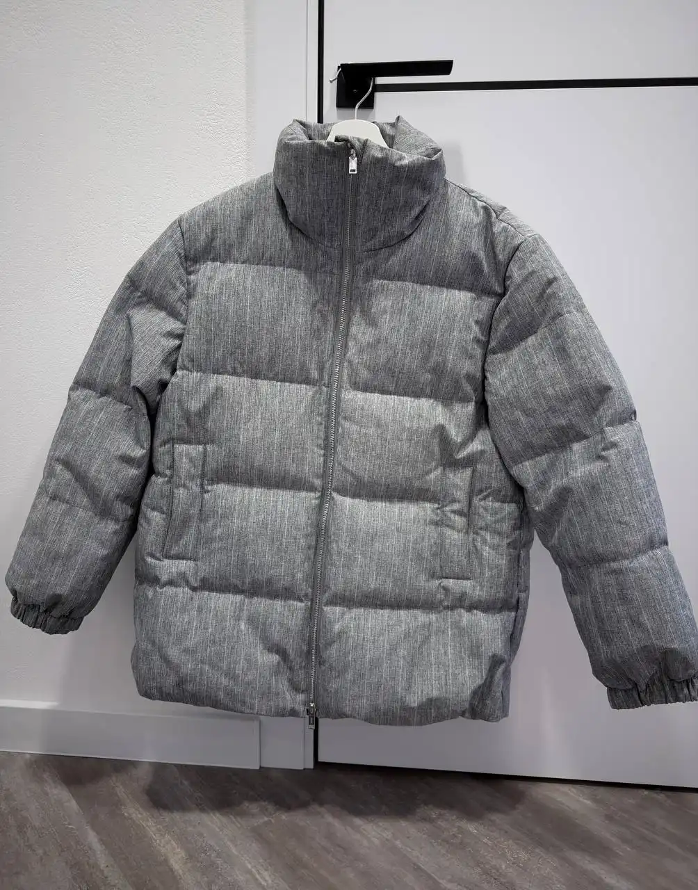 Продам женский зимний пуховик Annemore размер S - Верхняя одежда (Одежда) в Тюмень