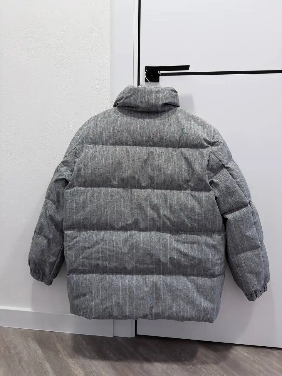 Продам женский зимний пуховик Annemore размер S - Верхняя одежда (Одежда) в Тюмень