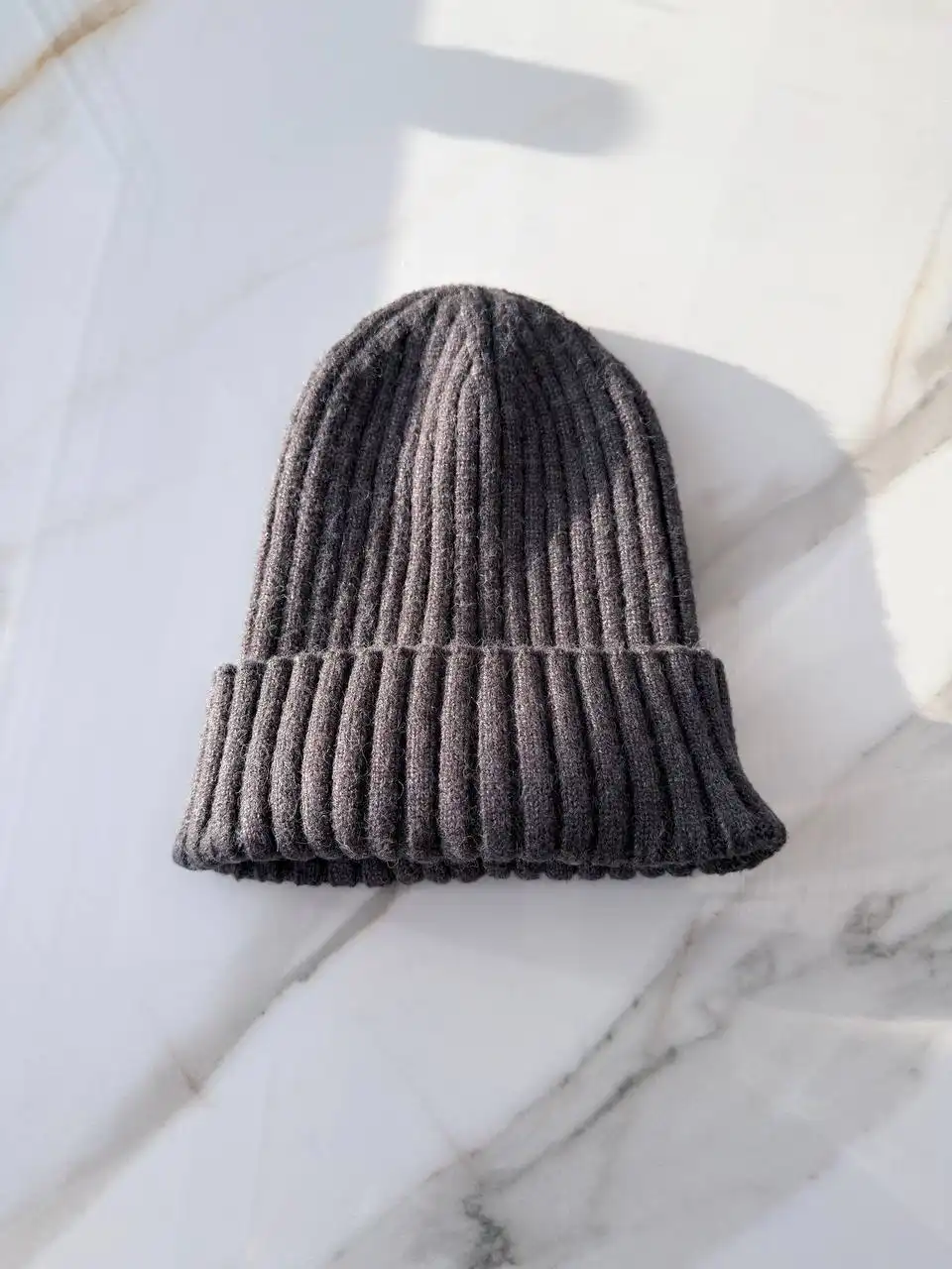 Продам женскую шапку Marmalato - Головные уборы (Одежда) в Тюмень