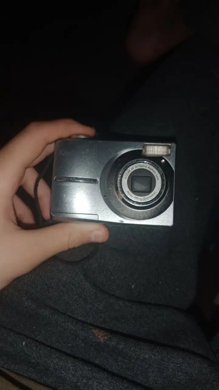 Продам фотоаппарат - Фотоаппараты (Электроника) в Тюмень