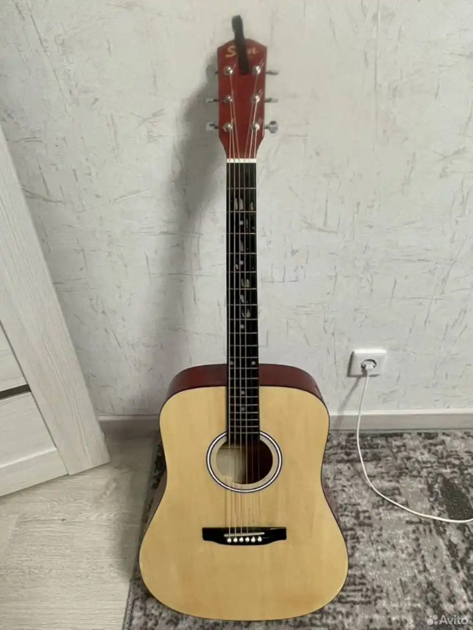Продажа гитары - Музыкальные инструменты (Хобби и отдых) в Тюмень