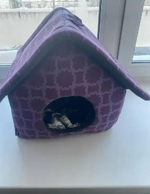 Продам домик, переноску и лоток - Сельскохозяйственные животные в Тюмень