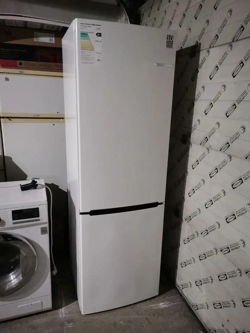 Холодильник BOSCH в отличном состоянии - Холодильники (Для дома и дачи) в Боровский