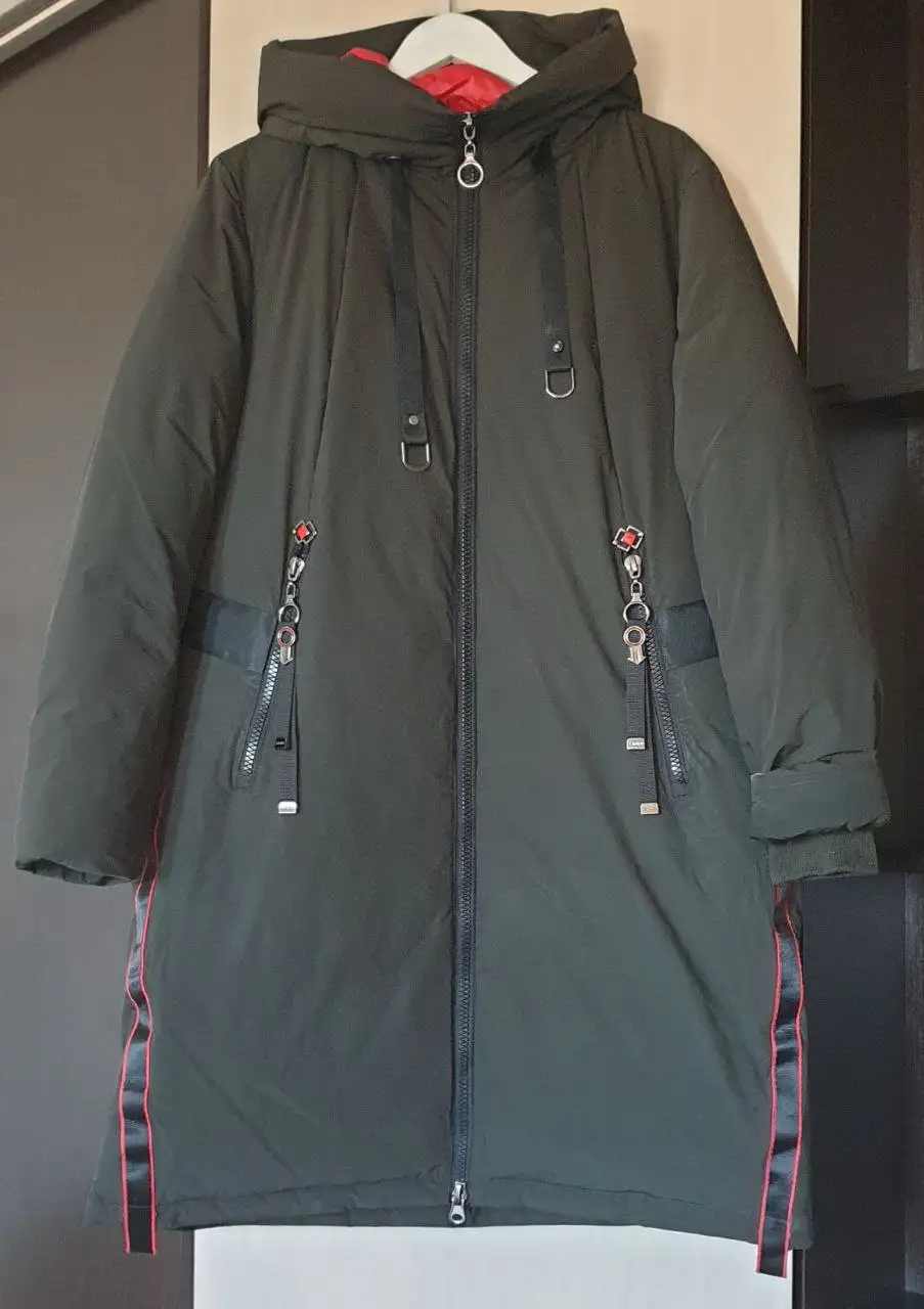 Продам женский пуховик - Верхняя одежда (Одежда) в Тюмень