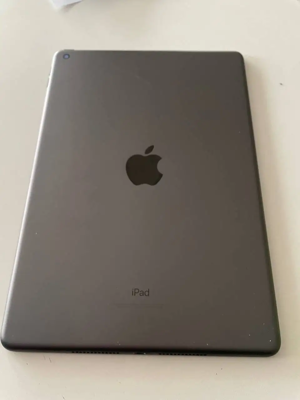 Отдам даром iPad 7 32 Гб - Планшеты (Электроника) в Тюмень