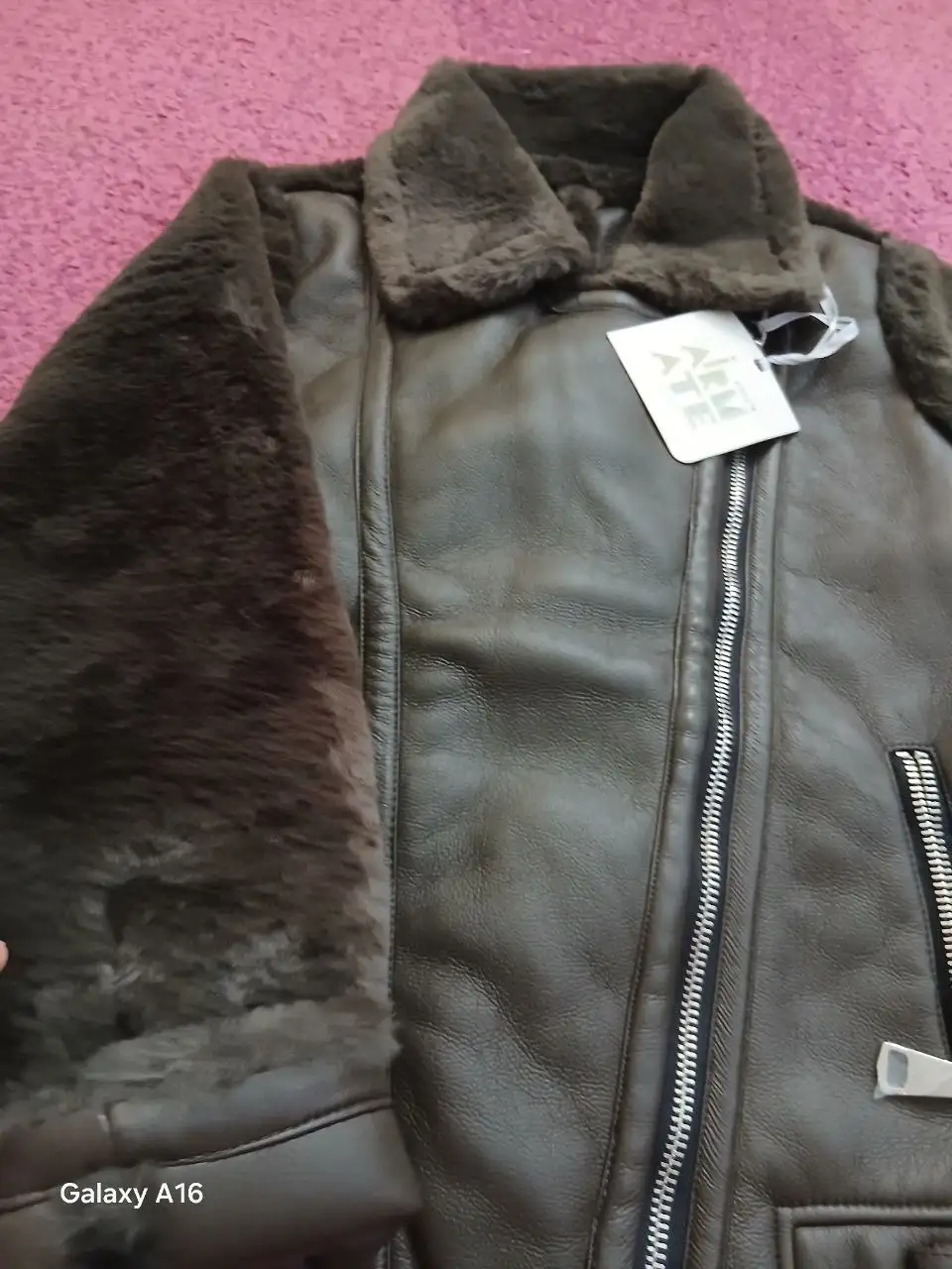 Пуховики распродажа - Верхняя одежда (Одежда) в Тюмень