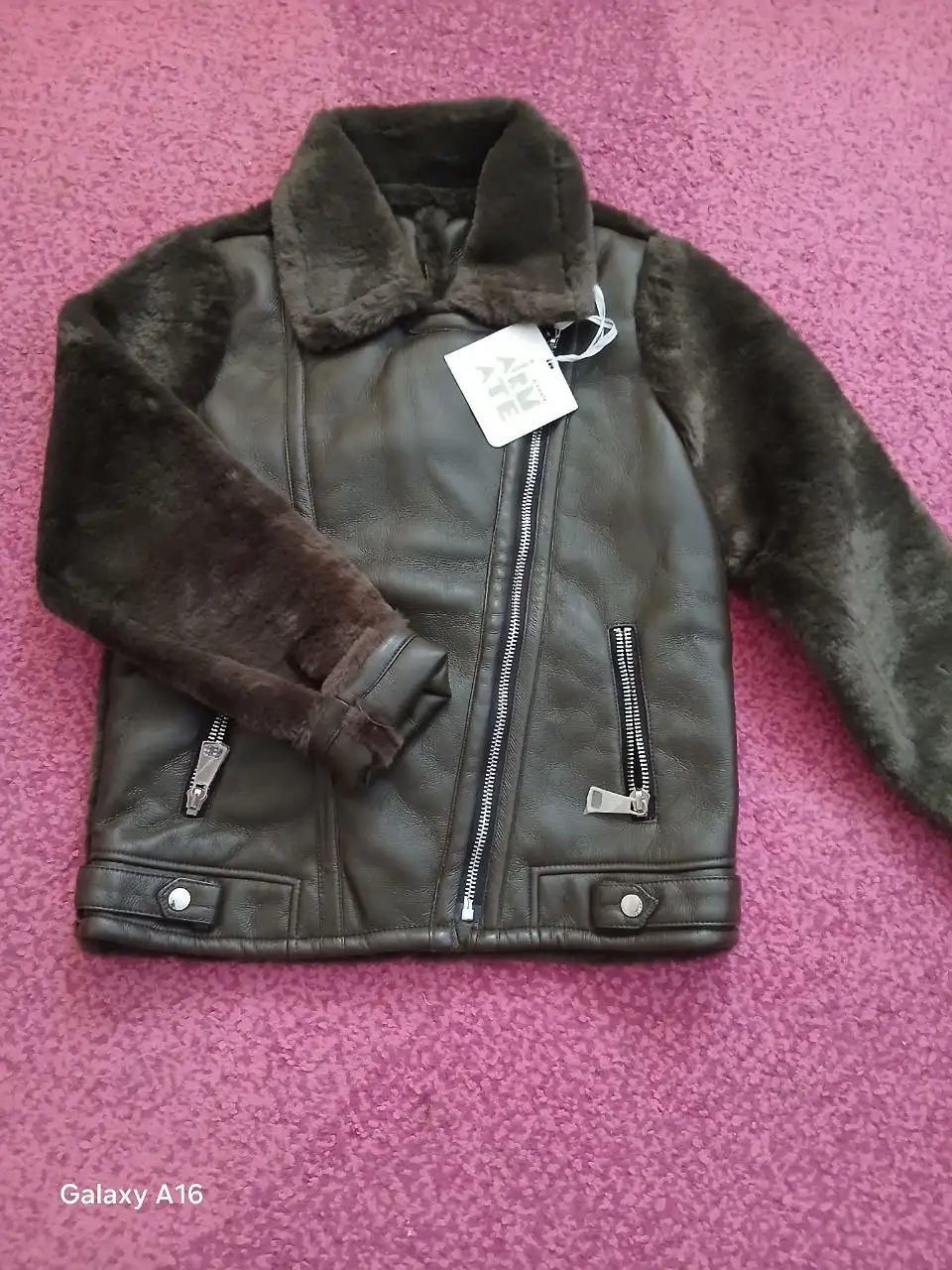 Пуховики распродажа - Верхняя одежда (Одежда) в Тюмень