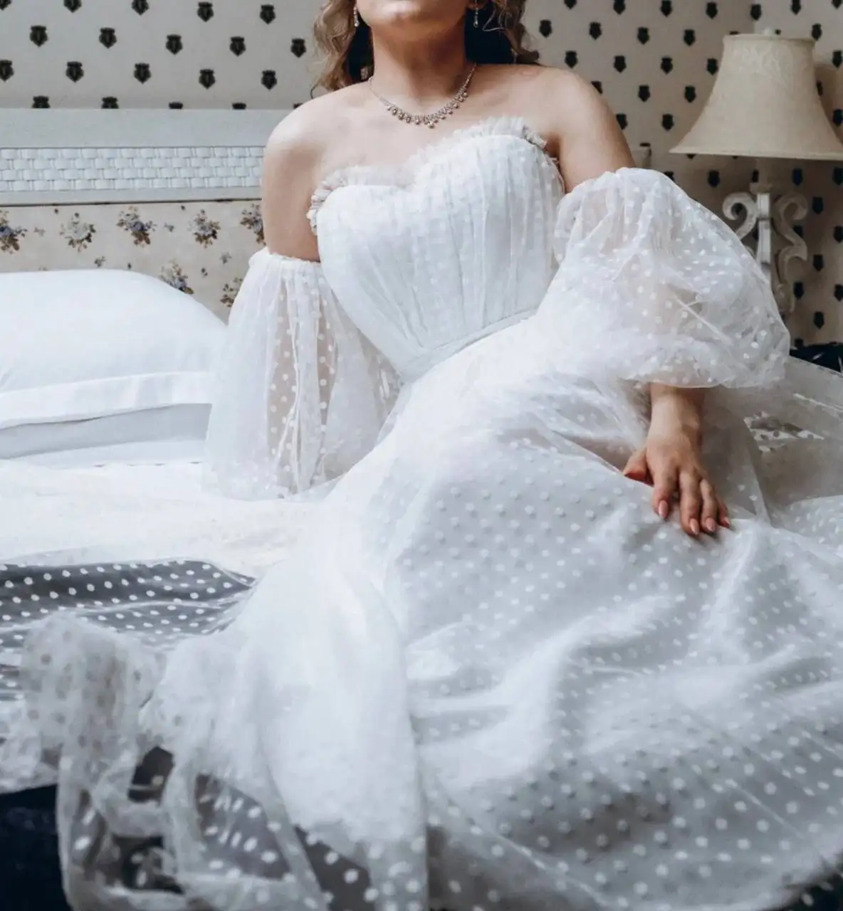 Свадебное платье молочного цвета из фатина с атласным подкладом - Свадебные платья (Одежда) в Тюмень