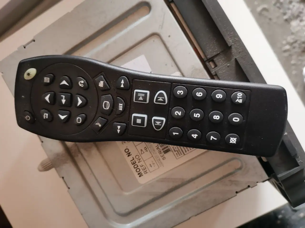 Продам автомагнитолу Bose от Шевроле Тахо 2012 - Автомагнитолы (Электроника) в Тюмень