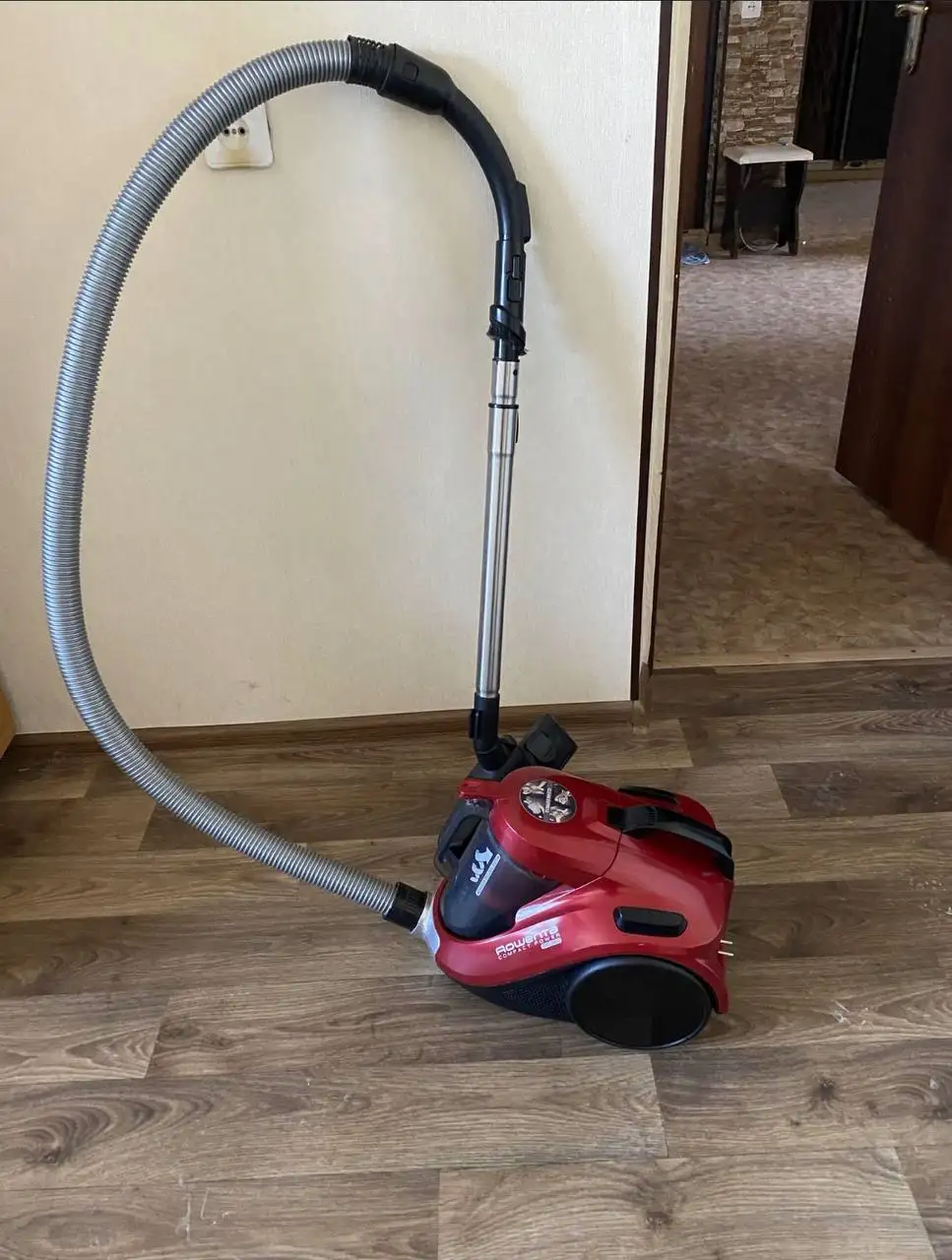 Пылесос отдам даром - Барахолка в Тюмень