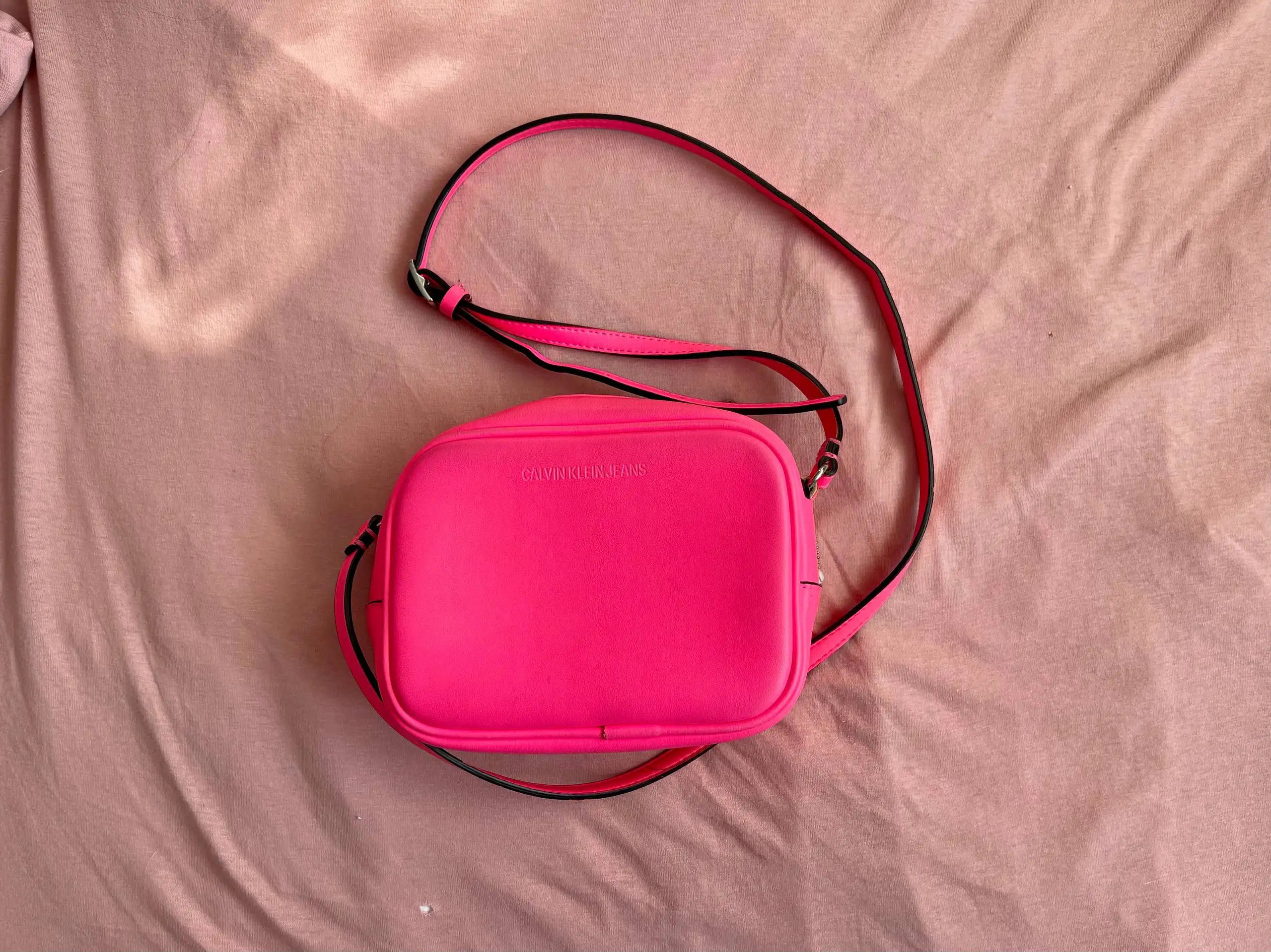 Продам сумку Calvin Klein Jeans оригинал - Сумки (Одежда) в Тюмень