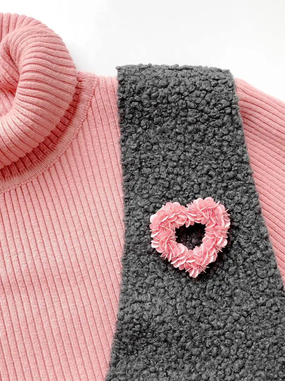 Весенняя брошь сердечко - Бижутерия (Барахолка) в Тюмень