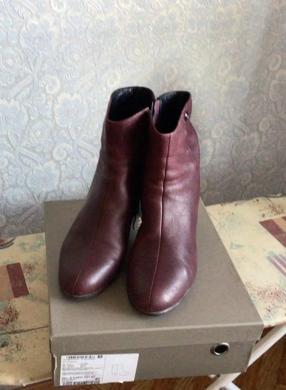 Продажа ботинок Rita Bravuro 39р - Обувь (Одежда) в Тюмень