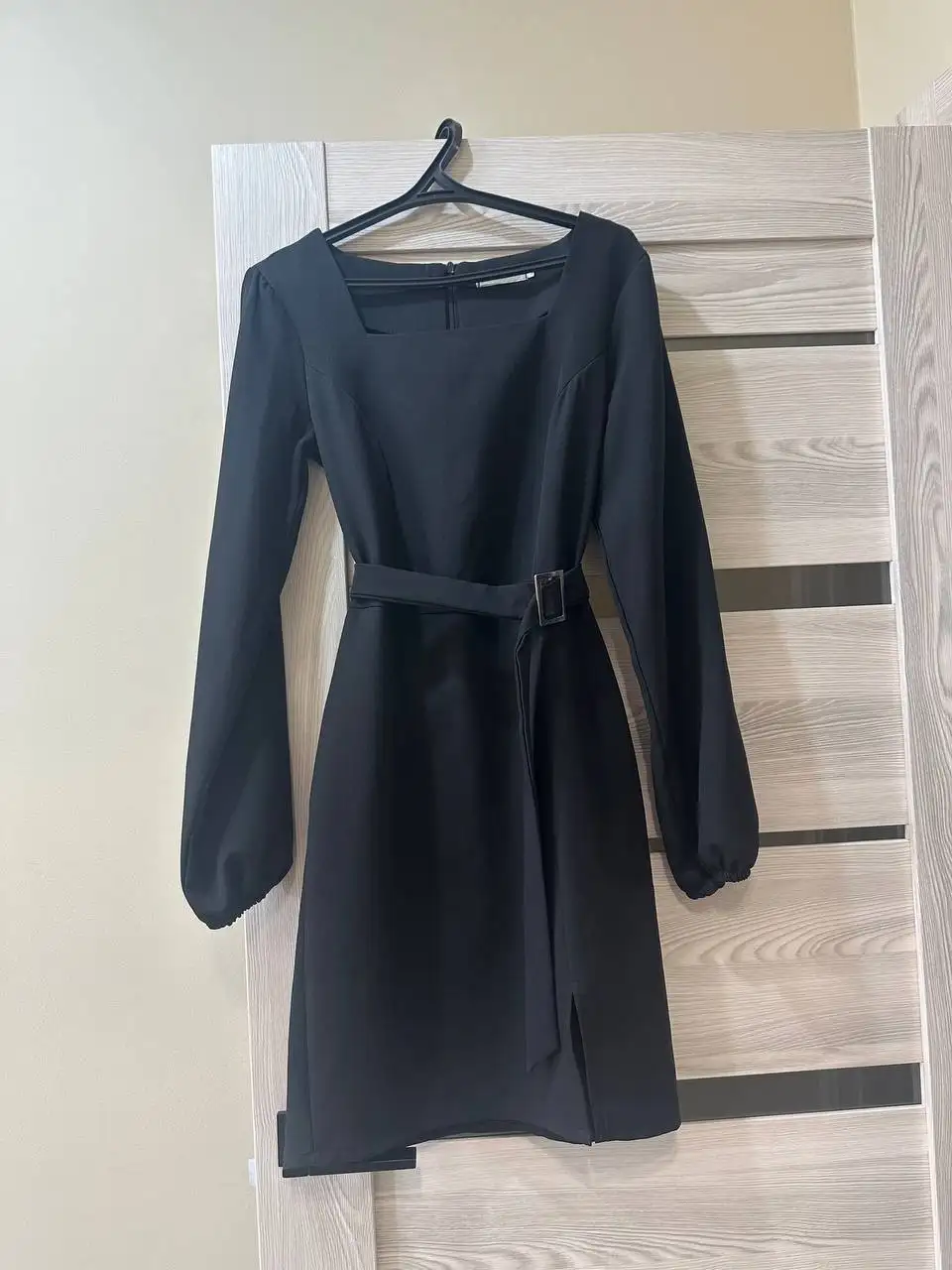 Продажа платьев разных цветов и размеров - Женская одежда (Одежда) в Тюмень