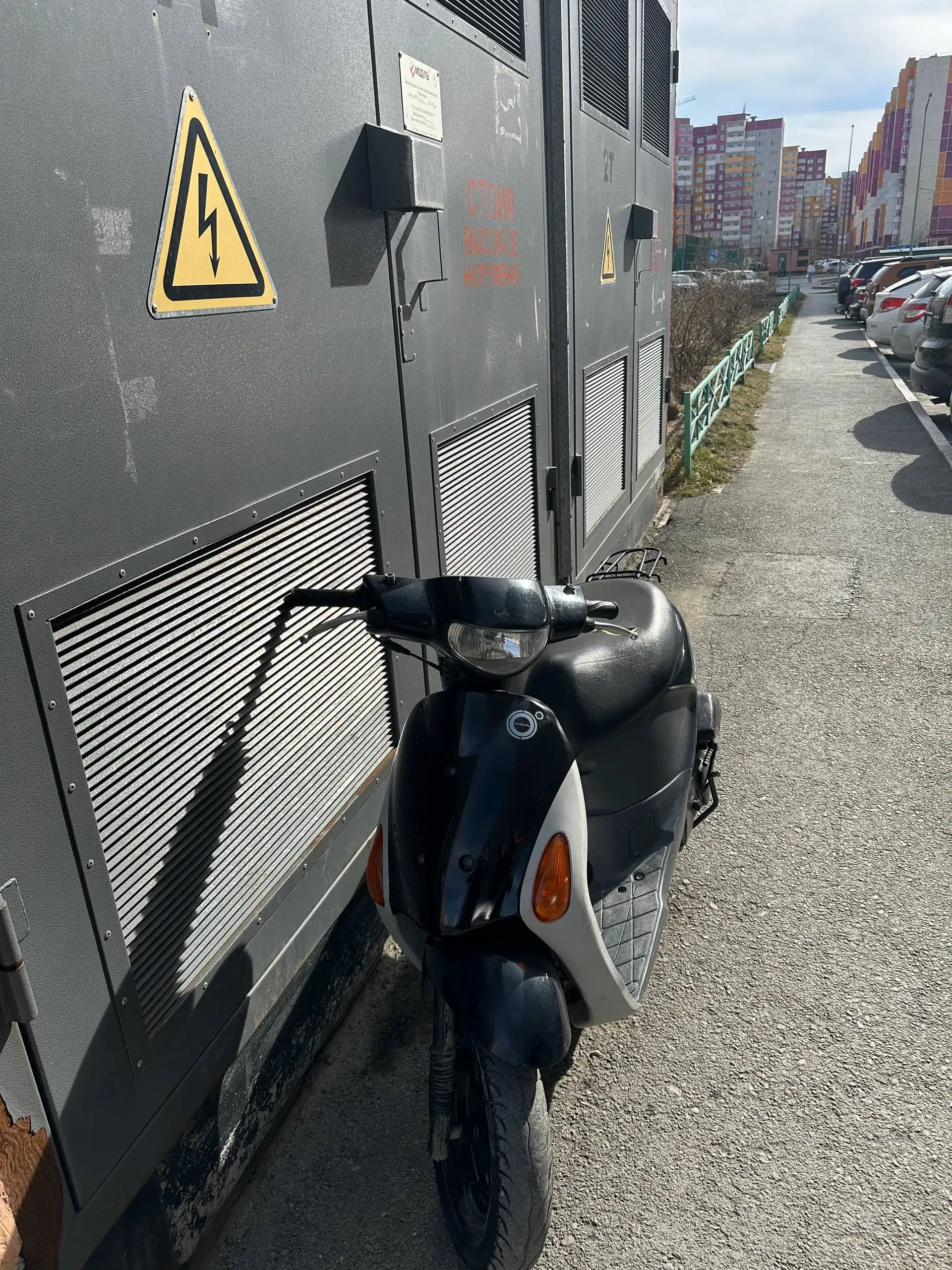 Продается скутер Suzuki lets 4 2013 года - Мототехника (Авто) в Тюмень