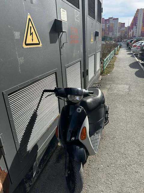 Продается скутер Suzuki lets 4 2013 года - Продажа автомобилей в Тюмень