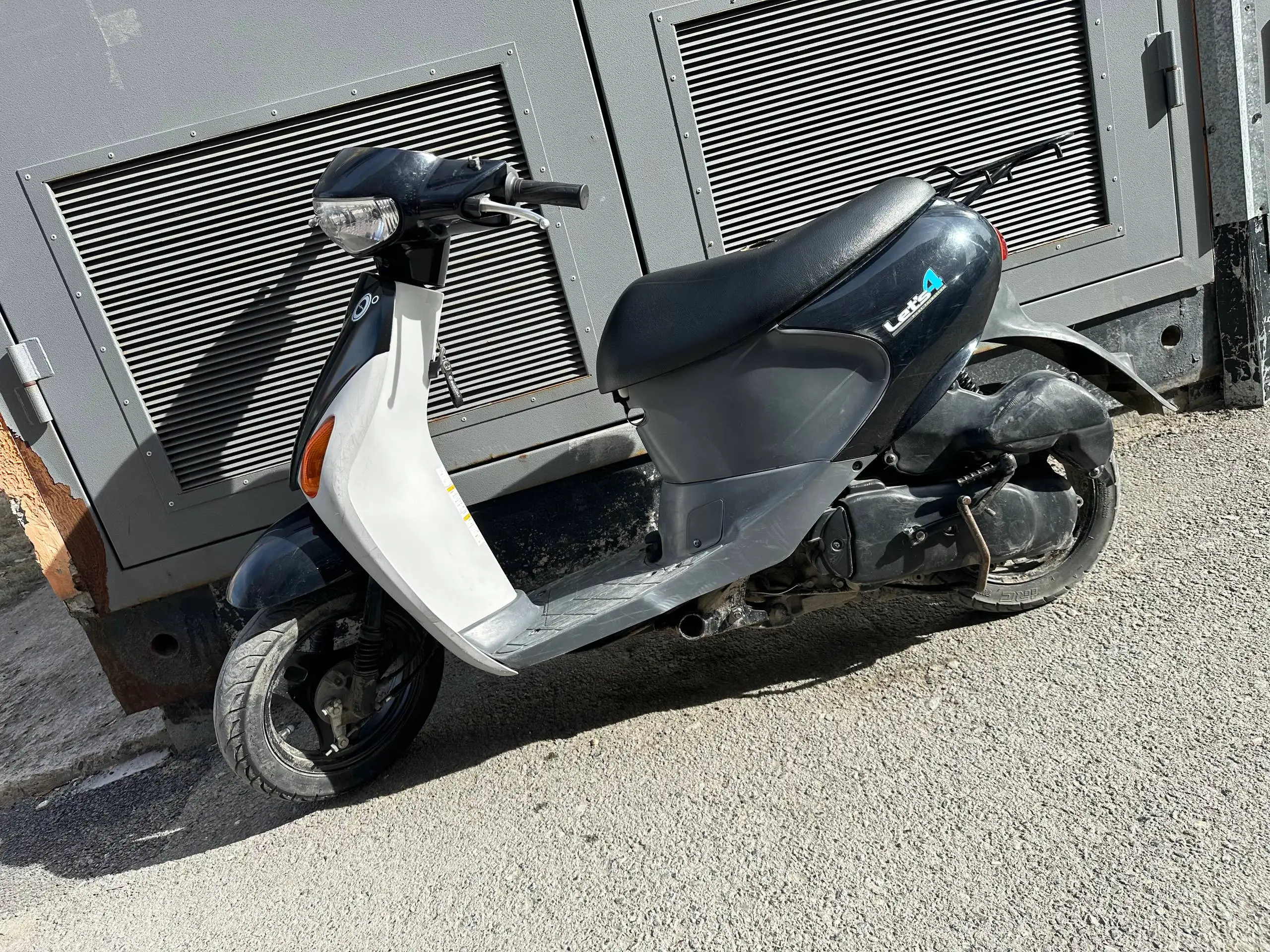 Продается скутер Suzuki lets 4 2013 года - Мототехника (Авто) в Тюмень