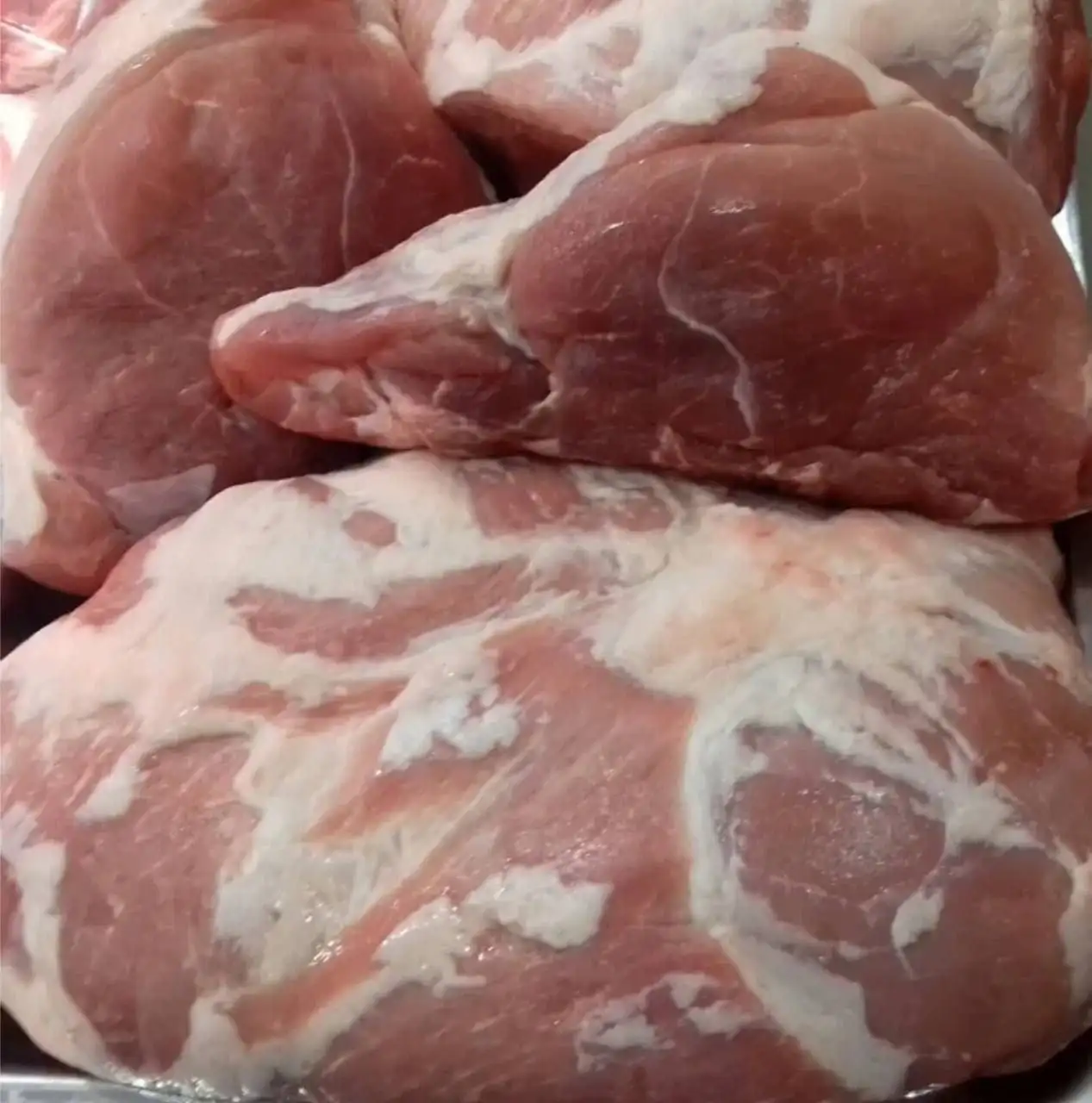 Мякоть без кости домашней свинки - Продукты в Тюмень