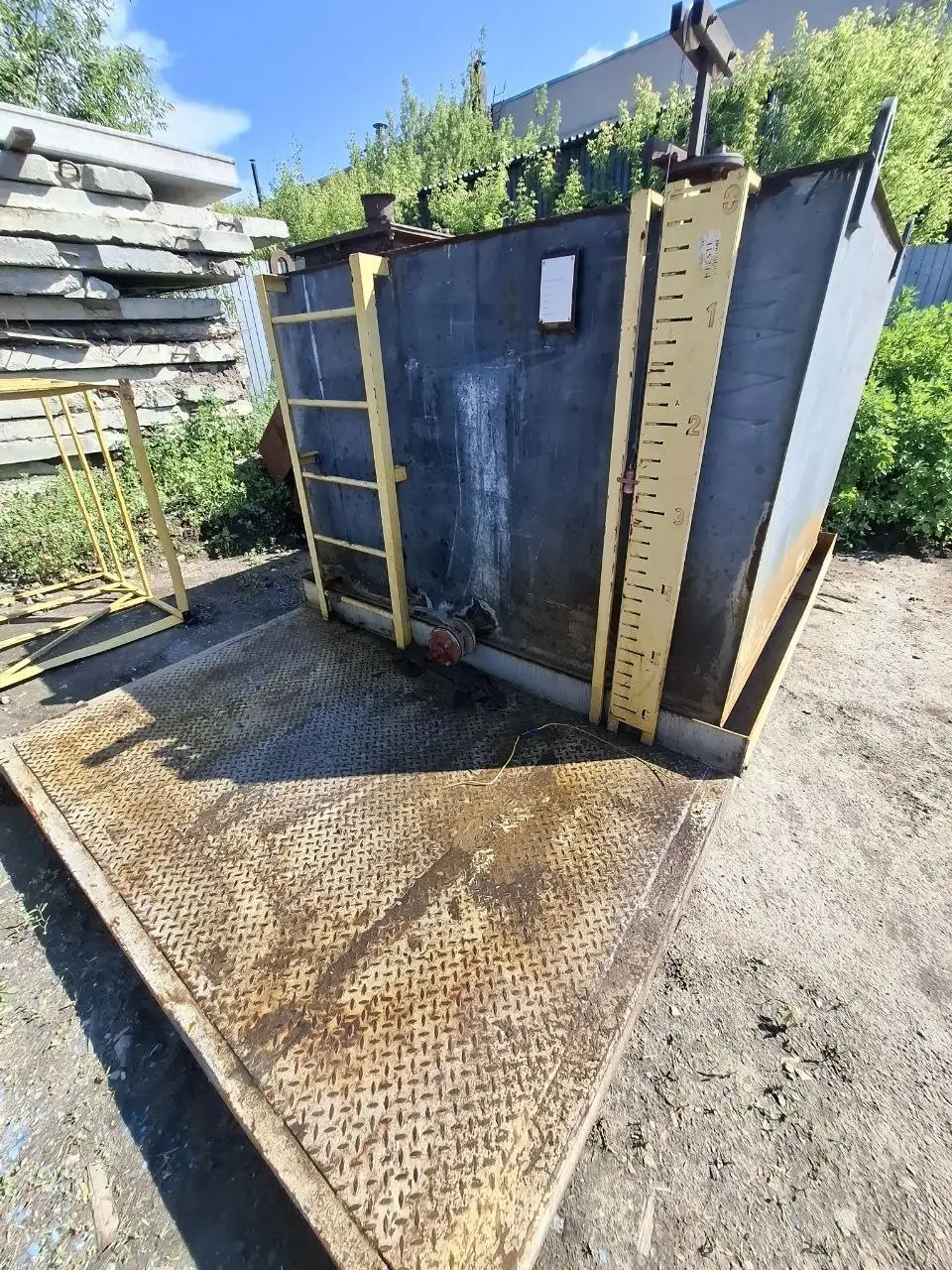 Продам емкость ГСМ (поддон) 6 кубов - Запчасти (Авто) в Ялуторовск