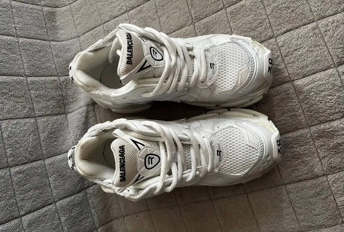 Продам новые кроссовки Balenciaga Runner - Обувь (Одежда) в Тюмень